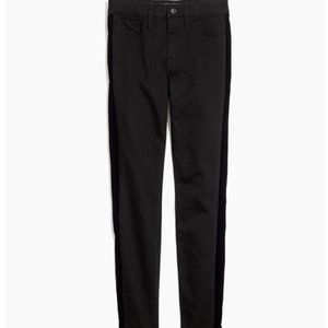 9" Mid-Rise Skinny Jeans: Velvet Tuxedo Stripe